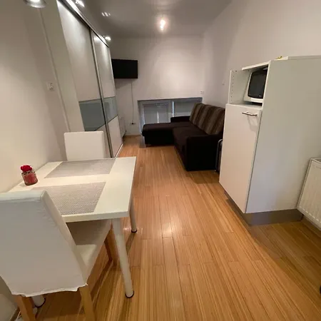 Apartman Simy Downtown Studio